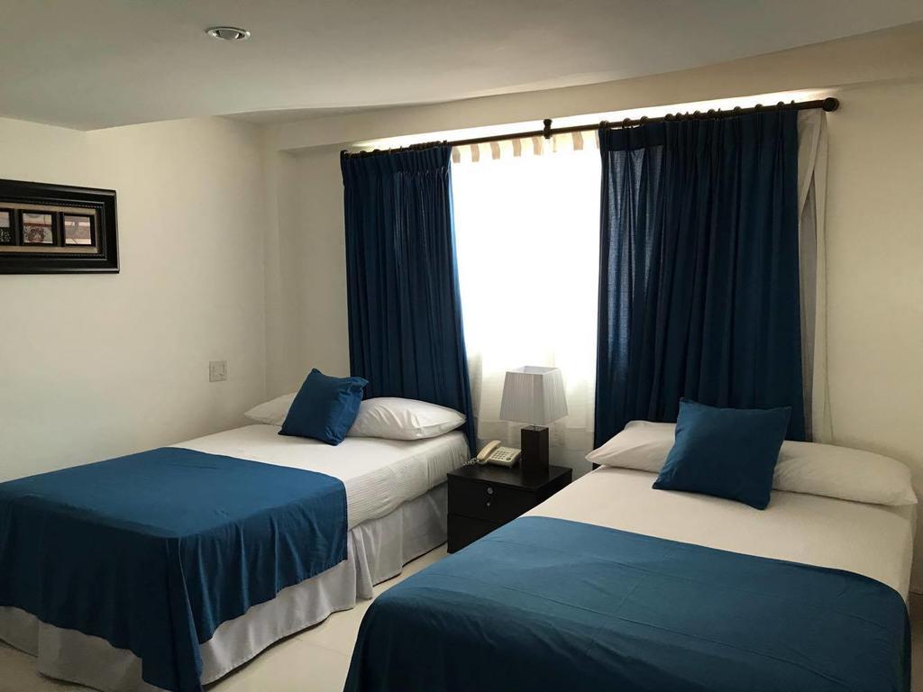 Az Hotel And Suites パナマ・シティー エクステリア 写真